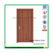 porte intérieure en bois classique en relief